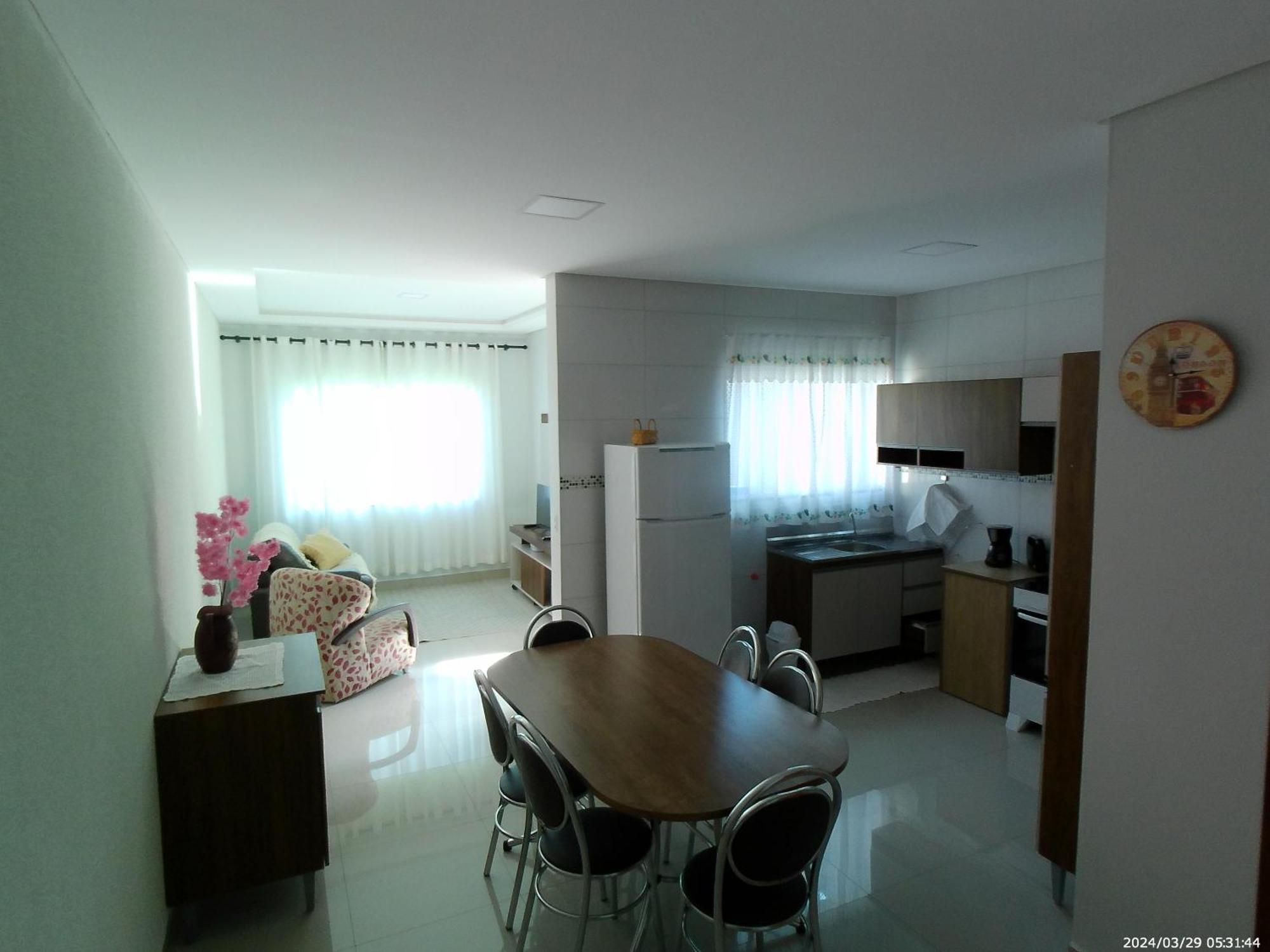 Сasa de vacaciones Casa Aconchegante Com Piscina E Bem Localizada *