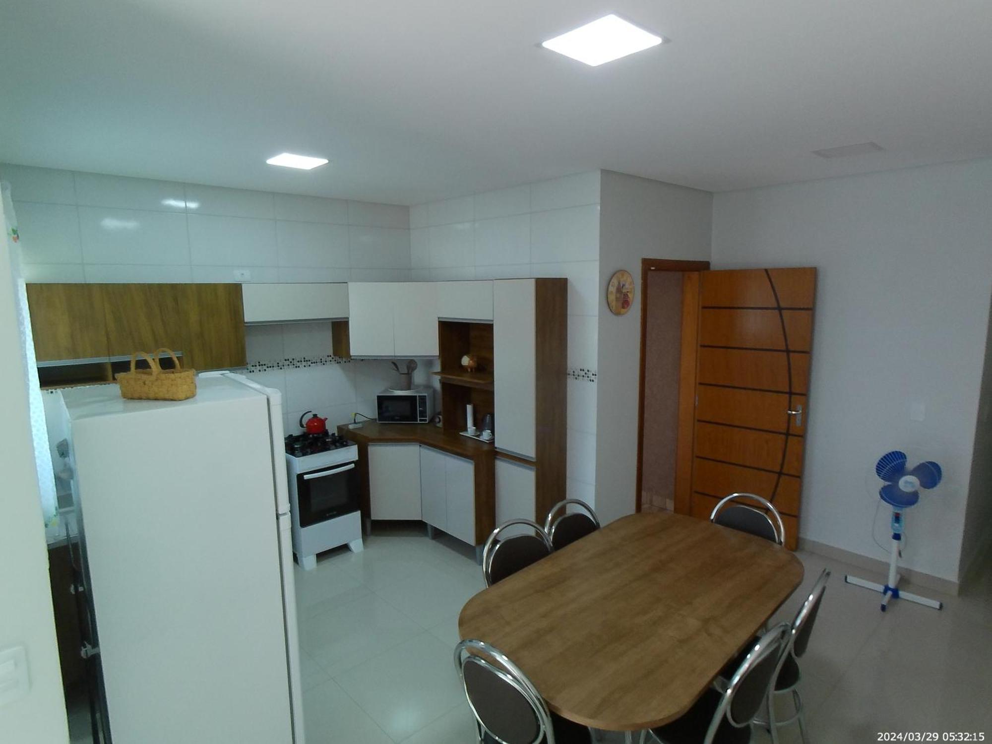Сasa de vacaciones Casa Aconchegante Com Piscina E Bem Localizada