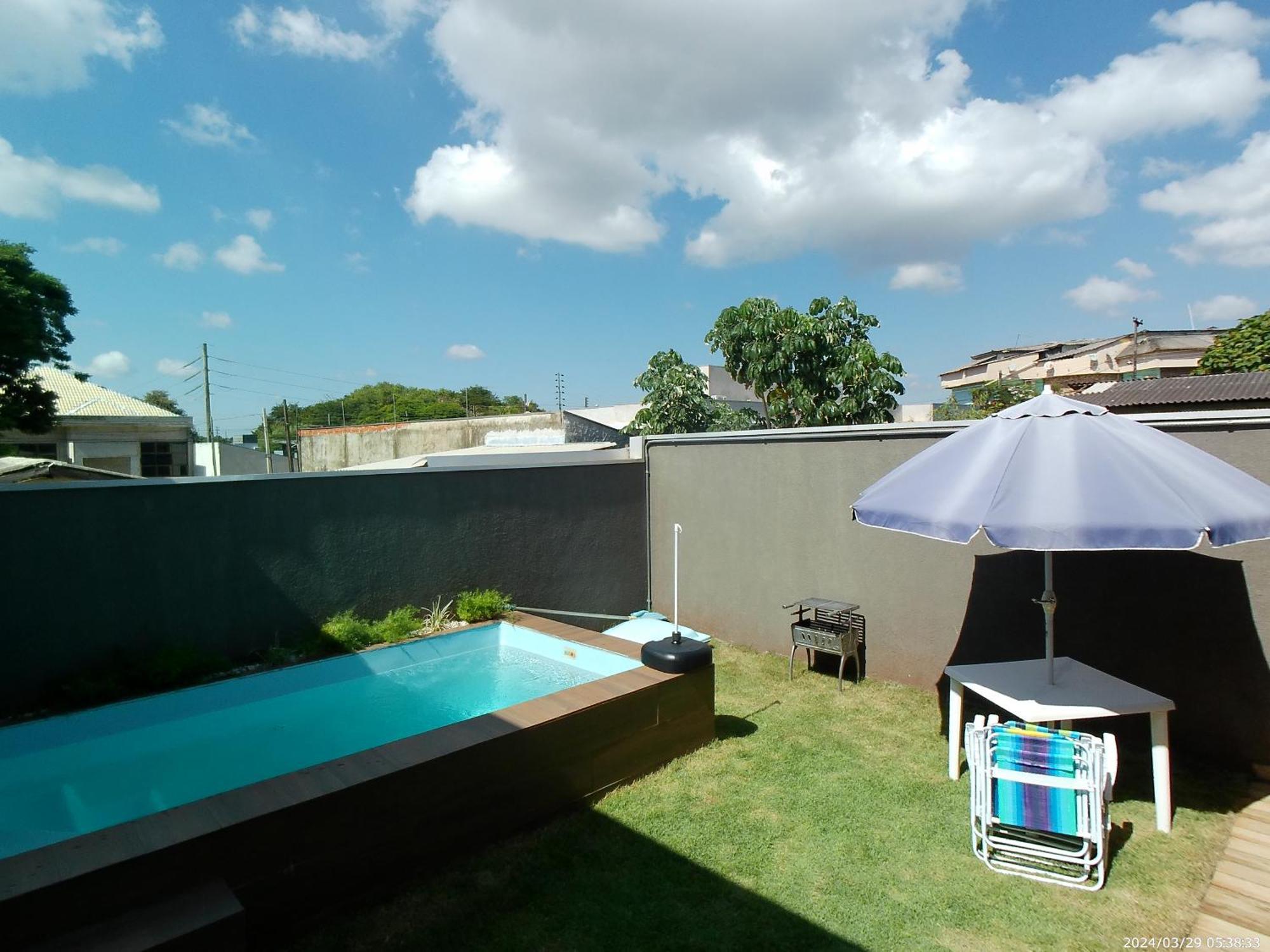 Casa Aconchegante Com Piscina E Bem Localizada Сasa de vacaciones